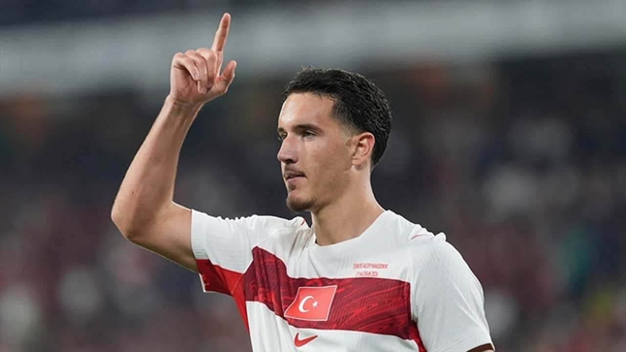Foto - Kafaya koydular, Süper Lig’i zangır zangır sallayacaklar! Galatasaray, gece yarısı işi bitirip milli yıldızı da aldı
