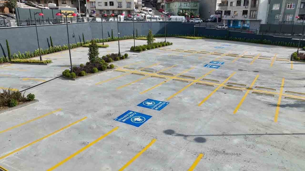 Foto - Kağıthane Belediyesi’nden bir hizmet daha: 100 araçlık Çağlayan Açık Otoparkı açıldı