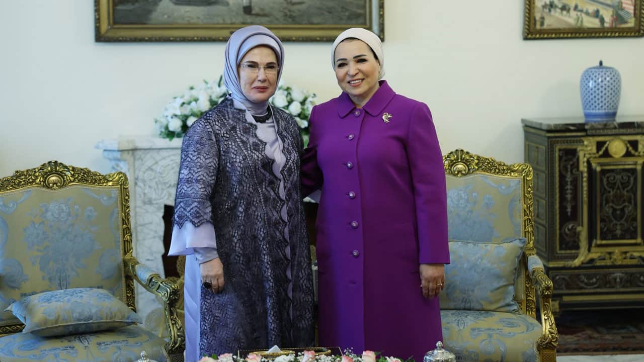 Foto - Kahire’de diplomasi trafiği! Emine Erdoğan, Entissar Amer ile bir araya geldi