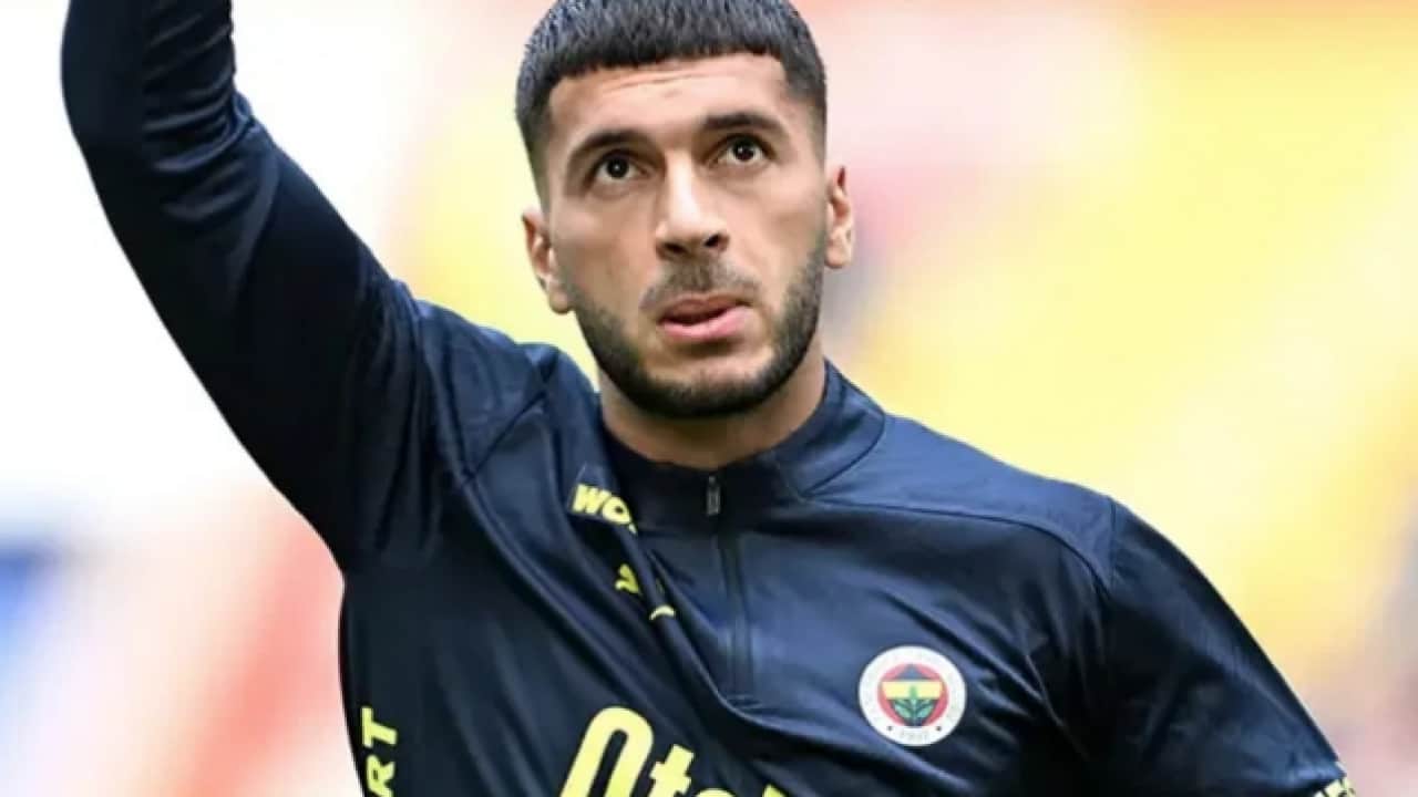 'Ne alaka' dedirtti... Kanat rotasyonunu alarma geçirecek hamle: Fenerbahçe'de Oğuz Aydın'ın ayrılığı 