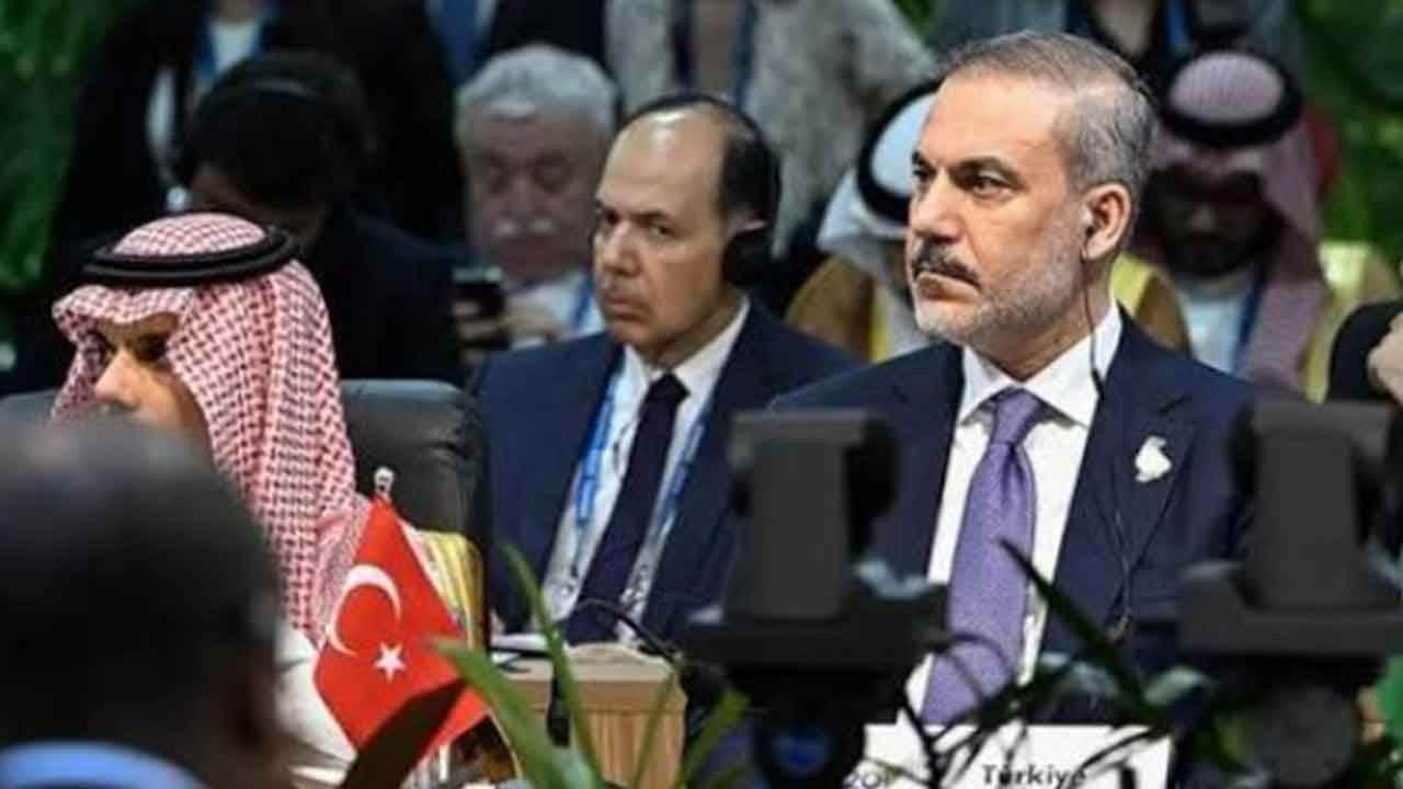 Foto - Kapalı kapılar ardındaki toplantıda ortalık karıştı: Hakan Fidan haddini bildirdi