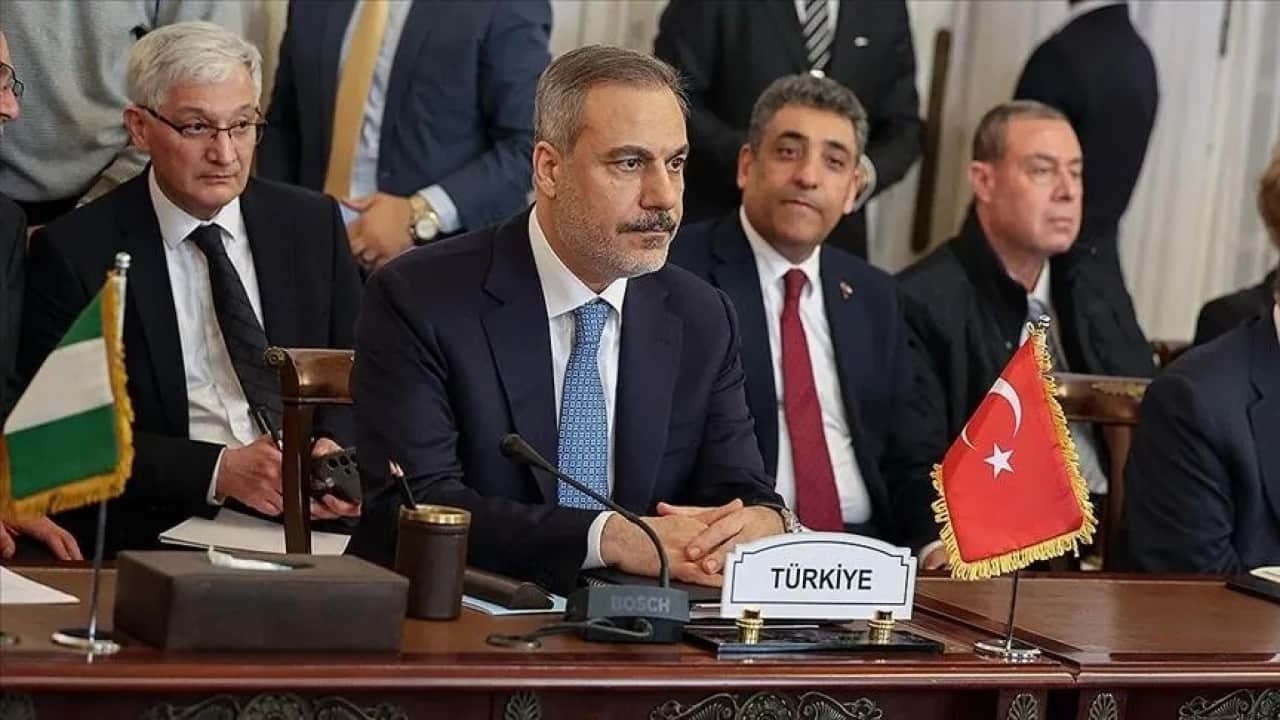 Foto - Kapalı kapılar ardındaki toplantıda ortalık karıştı: Hakan Fidan haddini bildirdi