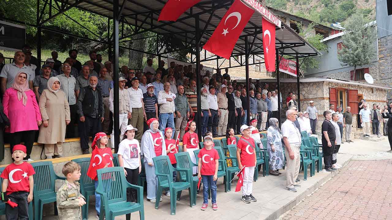 Foto - Kapanmayan yara! Başbağlar şehitleri dualarla yâd edildi