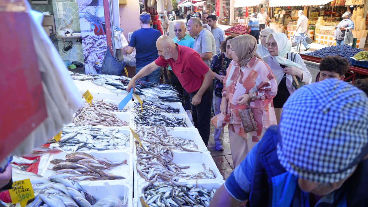 Foto - Karadeniz patladı: Palamut fışkırıyor! Tanesi 80 liraya, 4 tanesi 300 lira düştü 