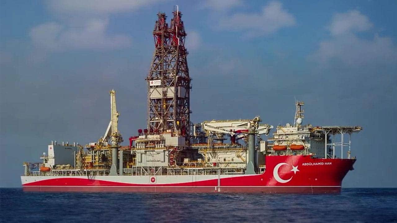 Foto - Türkiye'den Karadeniz’de dengeleri değiştirecek adım! 6 yeni petrol…