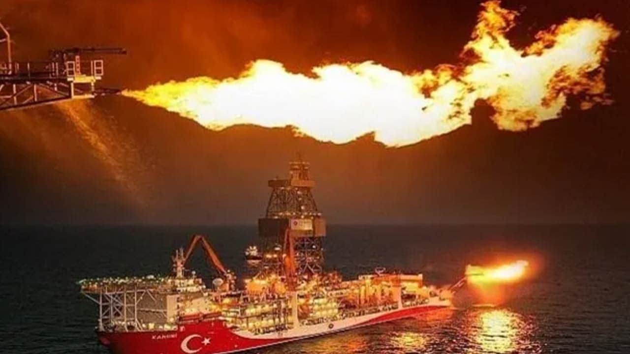 Foto - Türkiye'den Karadeniz’de dengeleri değiştirecek adım! 6 yeni petrol…