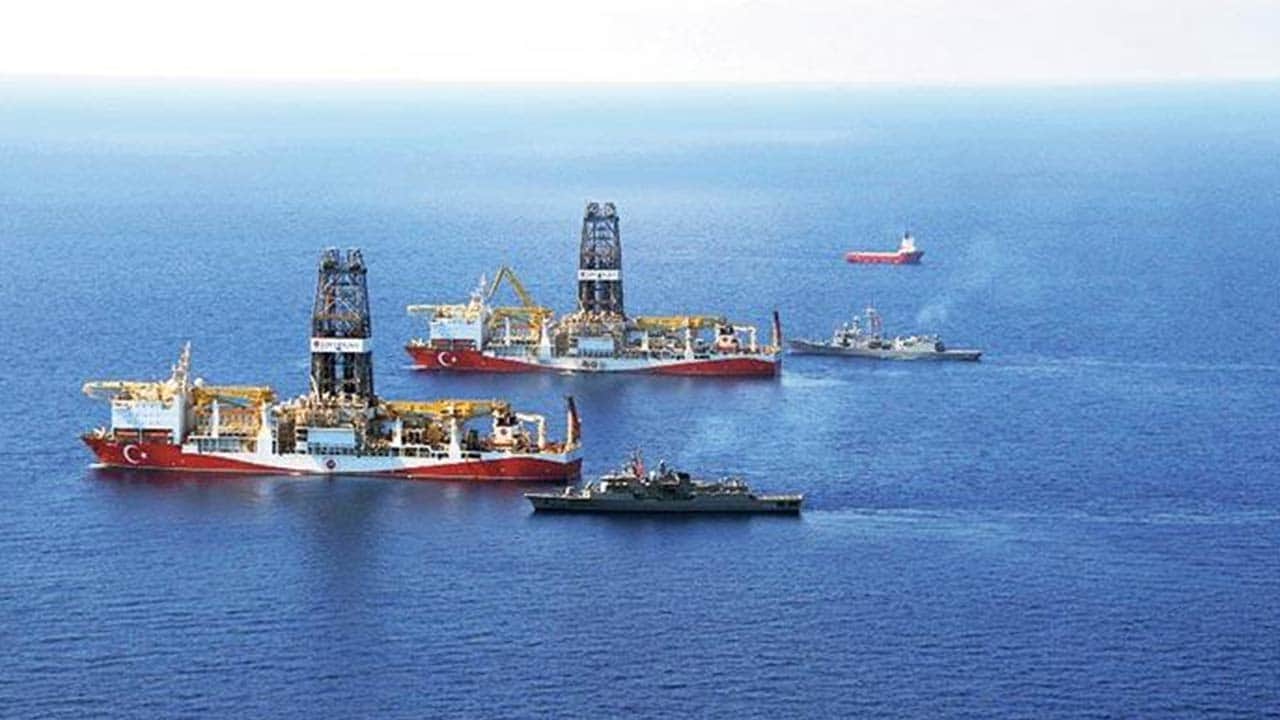 Foto - Türkiye'den Karadeniz’de dengeleri değiştirecek adım! 6 yeni petrol…