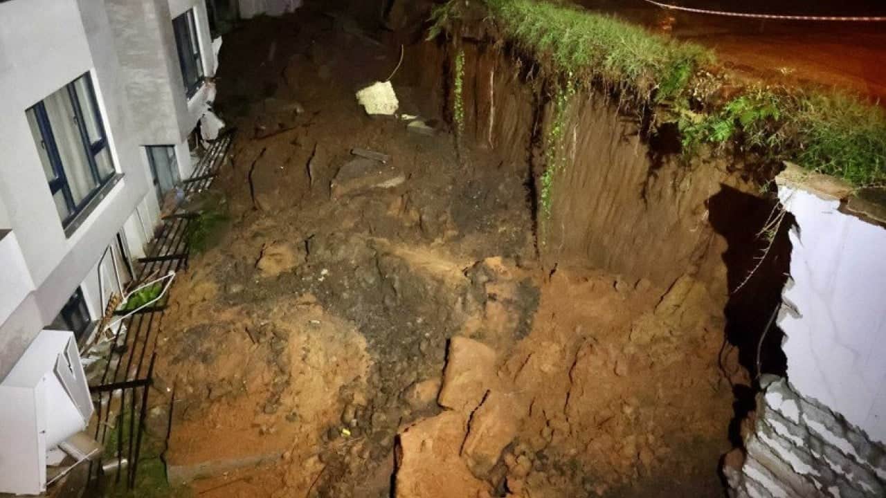 Foto - Karadeniz'de sağanak felaketi: Yollar çöktü, evler tahliye edildi