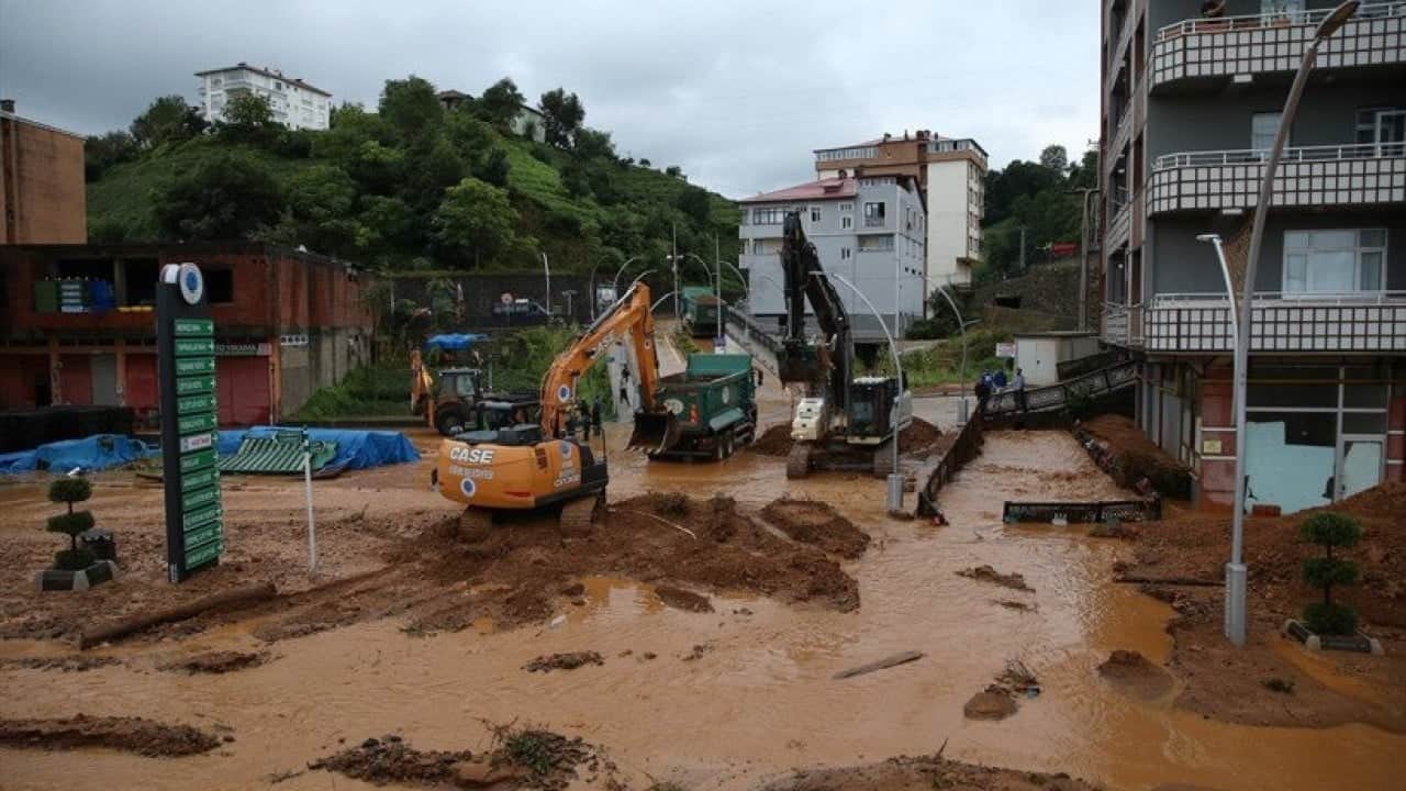 Foto - Karadeniz'de sağanak felaketi: Yollar çöktü, evler tahliye edildi