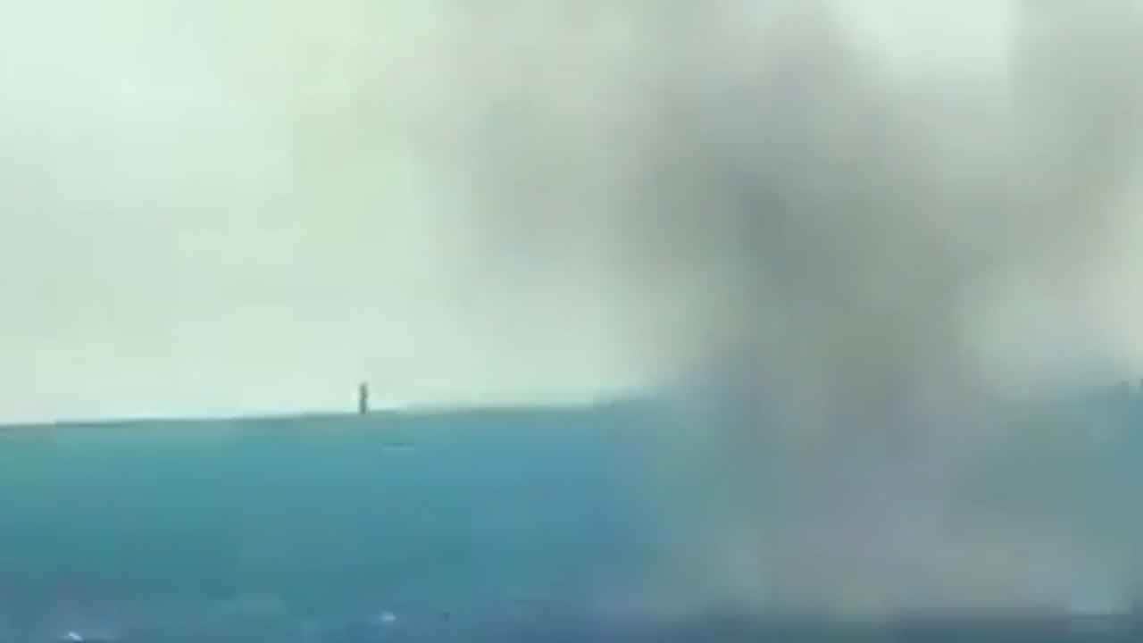 Foto - Karadeniz'de sıcak saatler: Doğalgaz sahasına yaklaşan İDA son anda F-16'larla vuruldu