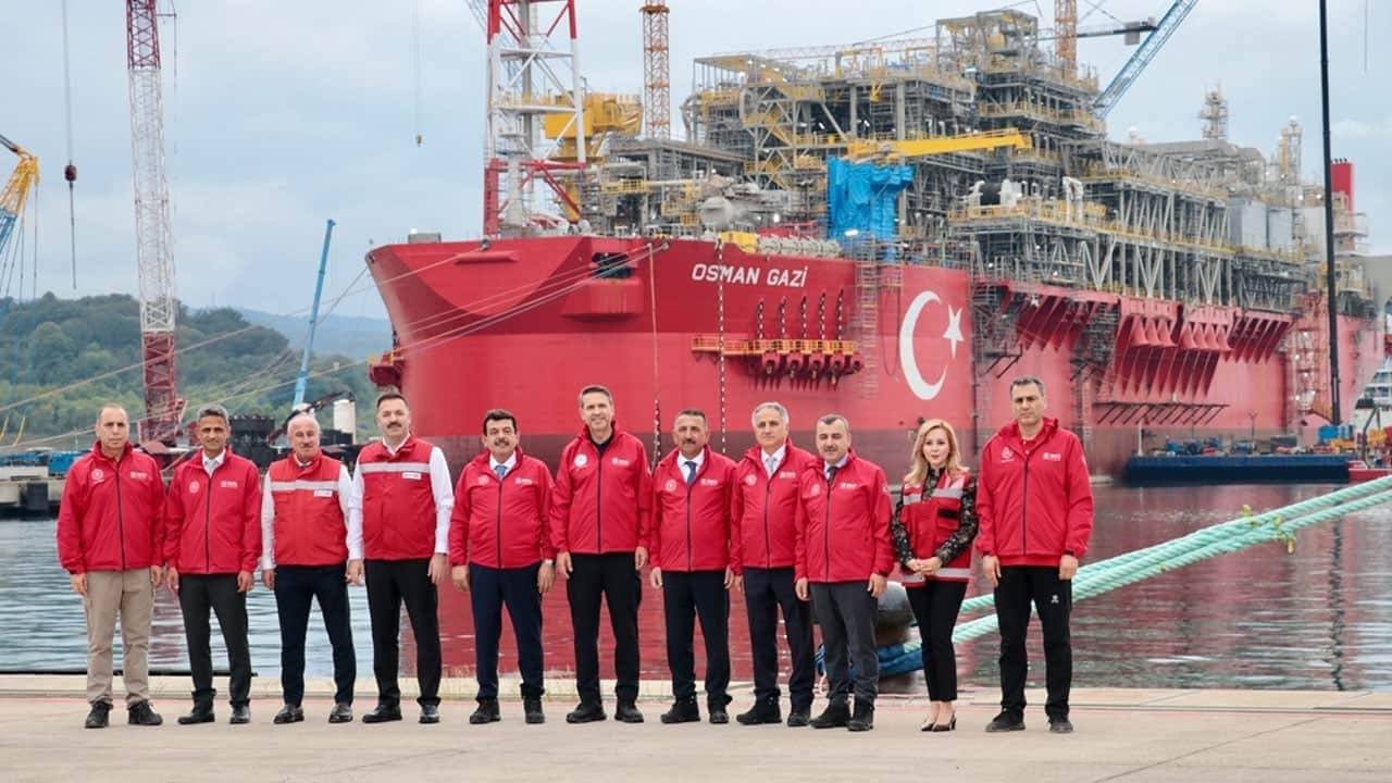 Foto - Karadeniz’in altındaki servet katlanıyor: Türkiye’nin ilk yüzer devi görev başında