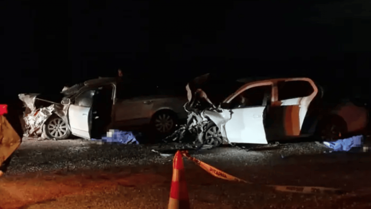 Foto - Karaman'da feci kaza: Ortalık kan gölüne döndü!