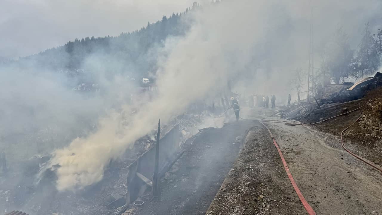 Foto - Kastamonu'da köy yandı: 16 haneden 11’i kül oldu