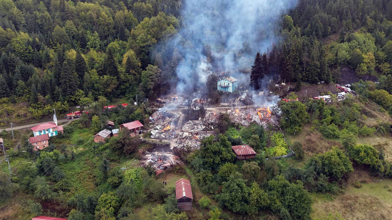 Foto - Kastamonu'da köy yandı: 16 haneden 11’i kül oldu