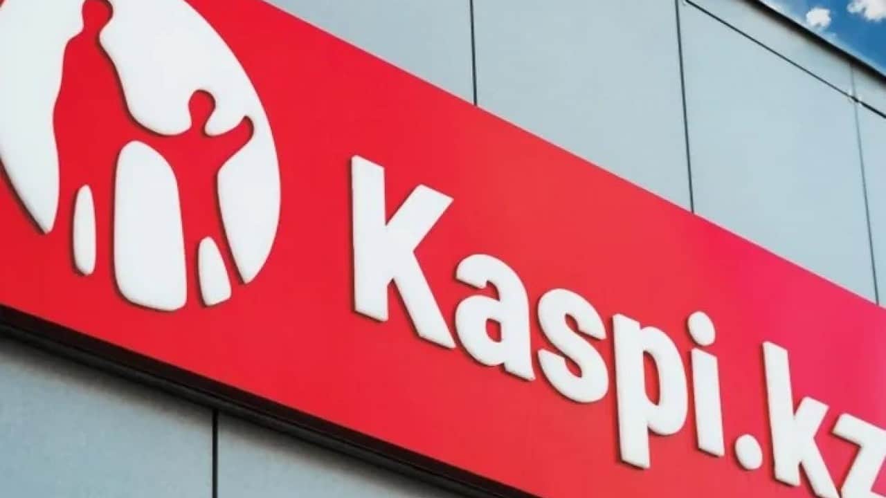 Foto - Kazaklar, Türkiye'deki ünlü bankayı resmen satın aldı: İsmi bir anda değiştirildi