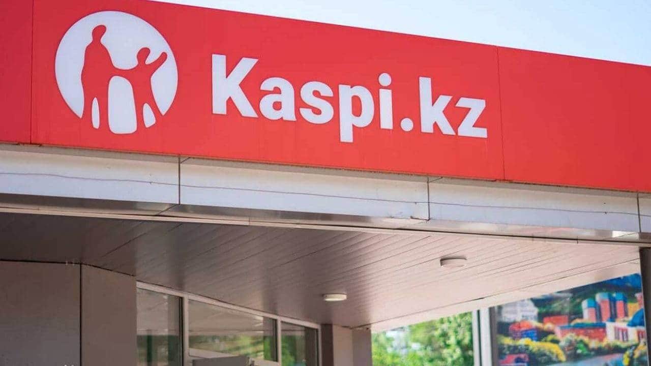 Foto - Kazaklar, Türkiye'deki ünlü bankayı resmen satın aldı: İsmi bir anda değiştirildi