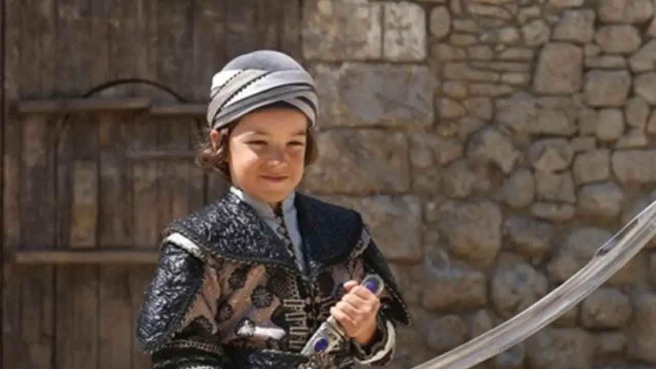 Foto - Kenan Sofuoğlu'nun 7 yaşındaki oğlu o diziye katıldı: TRT'de oynayacak