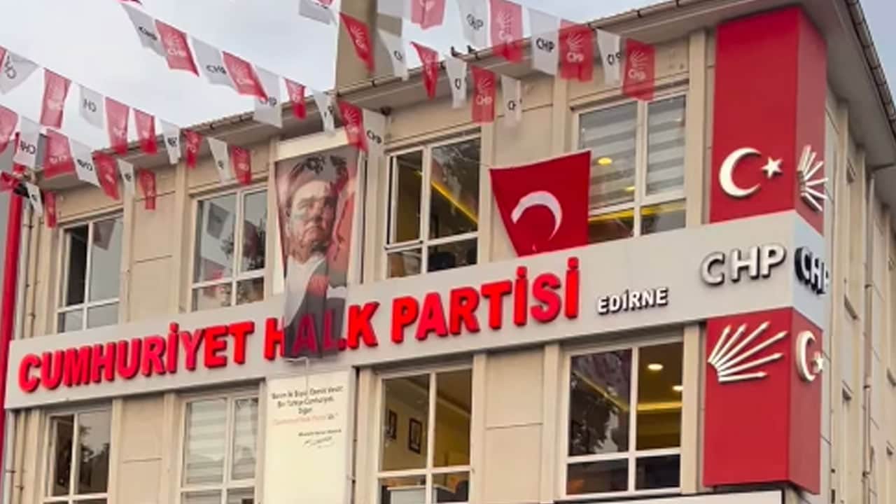 Foto - Kendin ek kendin sat! CHP’li başkan torbacı çıktı