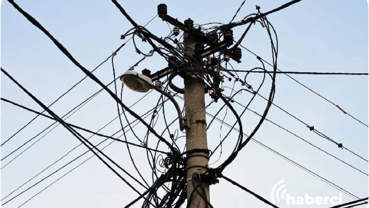 Foto - Kentte kaçak trafo patlaması! Elektrik kullanılıyor, fatura ödenmiyor