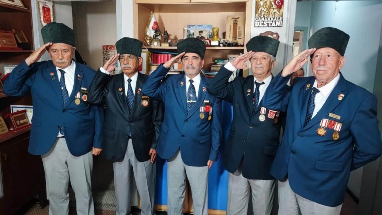 Foto - Kıbrıs gazilerinden anlamlı mesaj Bugün olsa vatan için yine gideriz