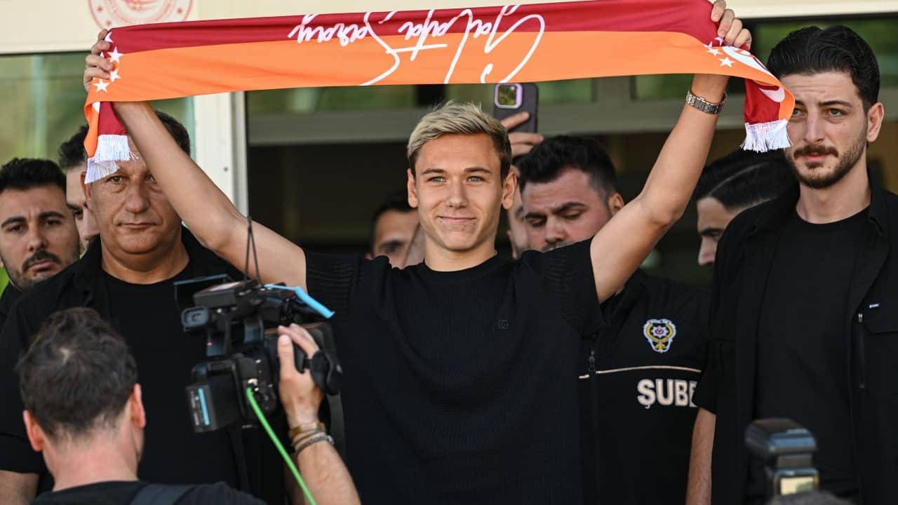 Foto - Kimse tahmin etmiyordu: Dursun Özbek'in inadı işi bitirdi! 3 milyon euro daha verince 'Tamam' dediler
