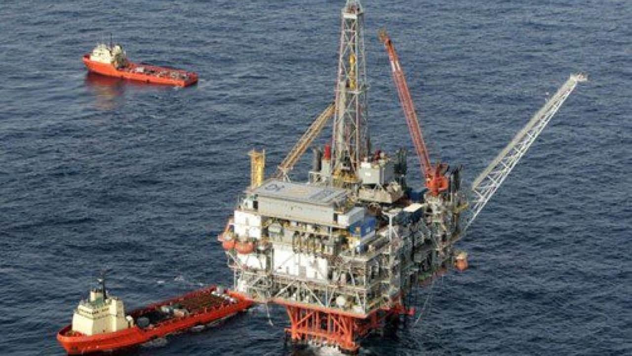 Foto - Kimsenin girmeye cesaret edemediği rezerv yataklarına girildi: Her yerden petrol fışkırıyor