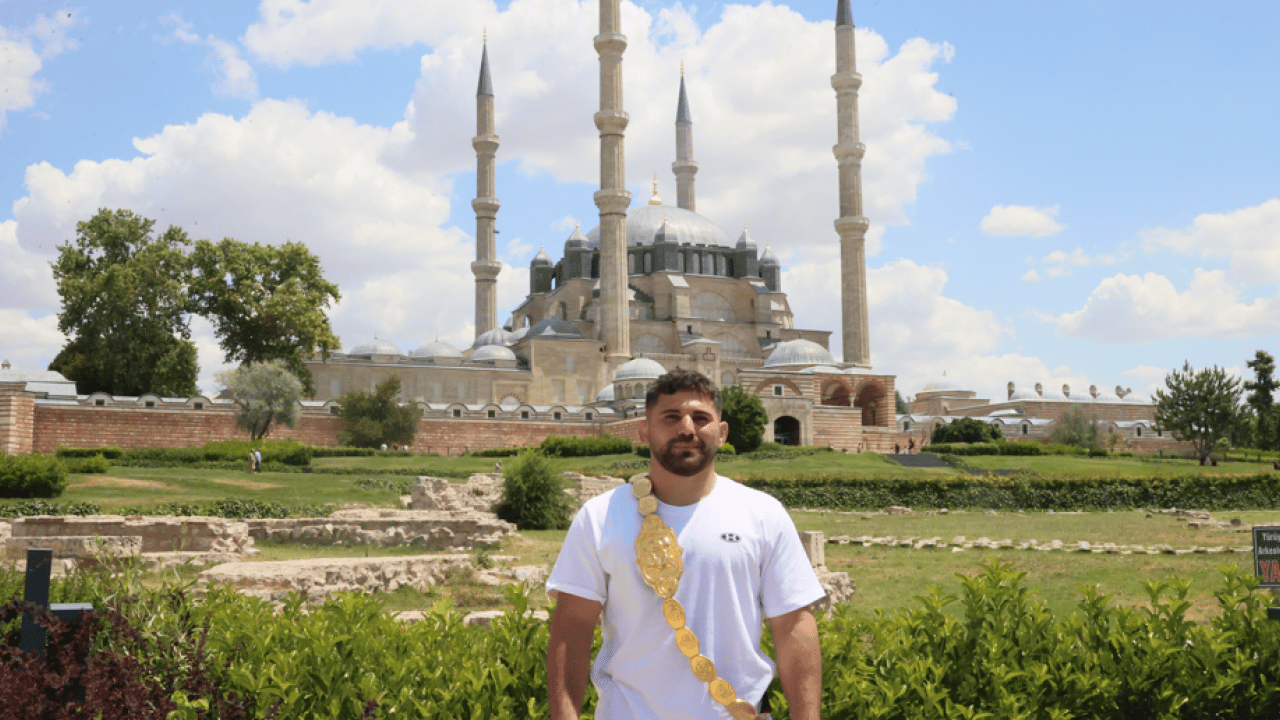 Foto - Kırkpınar başpehlivanı Taş mutluluktan uçuyor: Çocukluk hayalimi gerçekleştirdim
