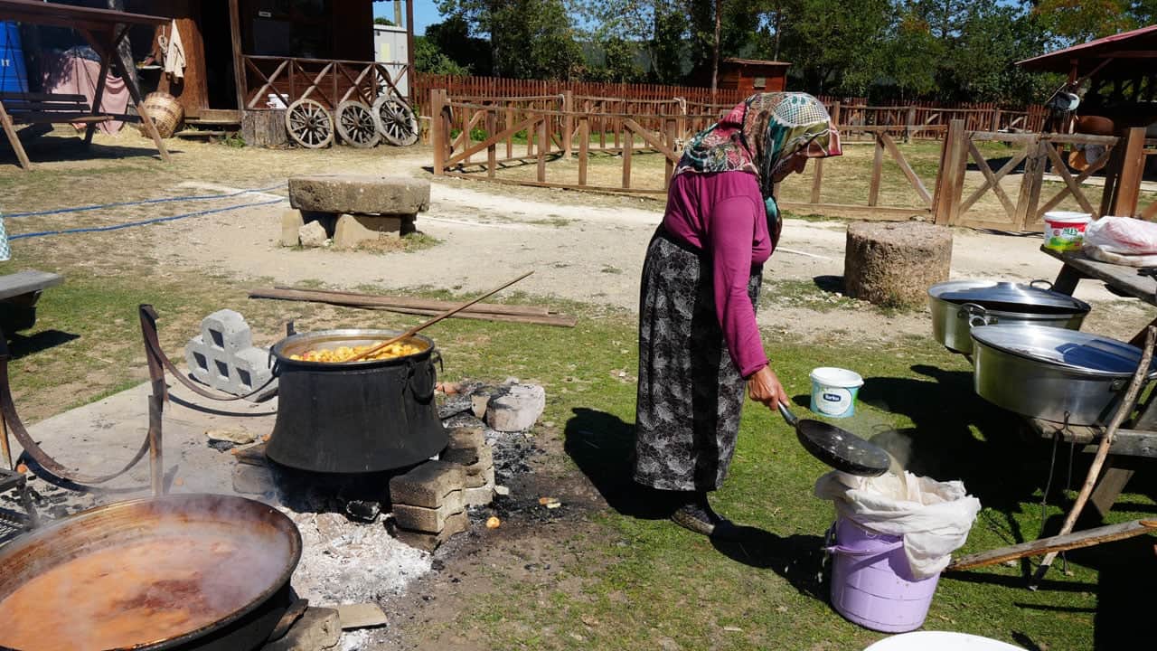 Foto - Kış hazırlıkları başladı! Bir kavanozu günlerce emek istiyor