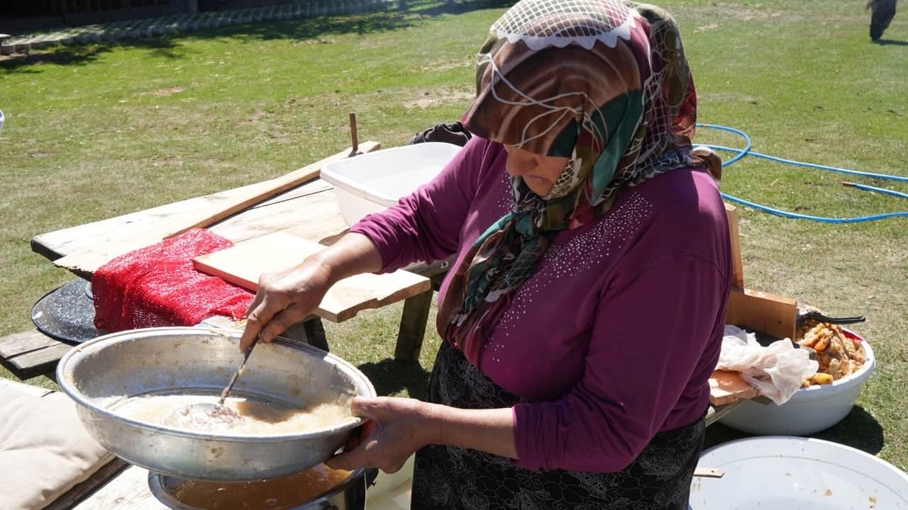 Foto - Kış hazırlıkları başladı! Bir kavanozu günlerce emek istiyor
