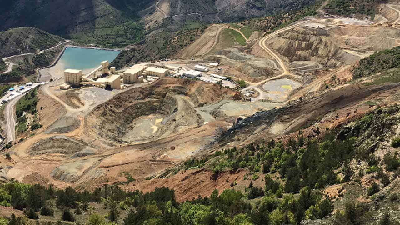 Foto - Koç Holding altın değerindeki araziyi sessiz sedasız kapattı! Arazinin altı kaynıyor