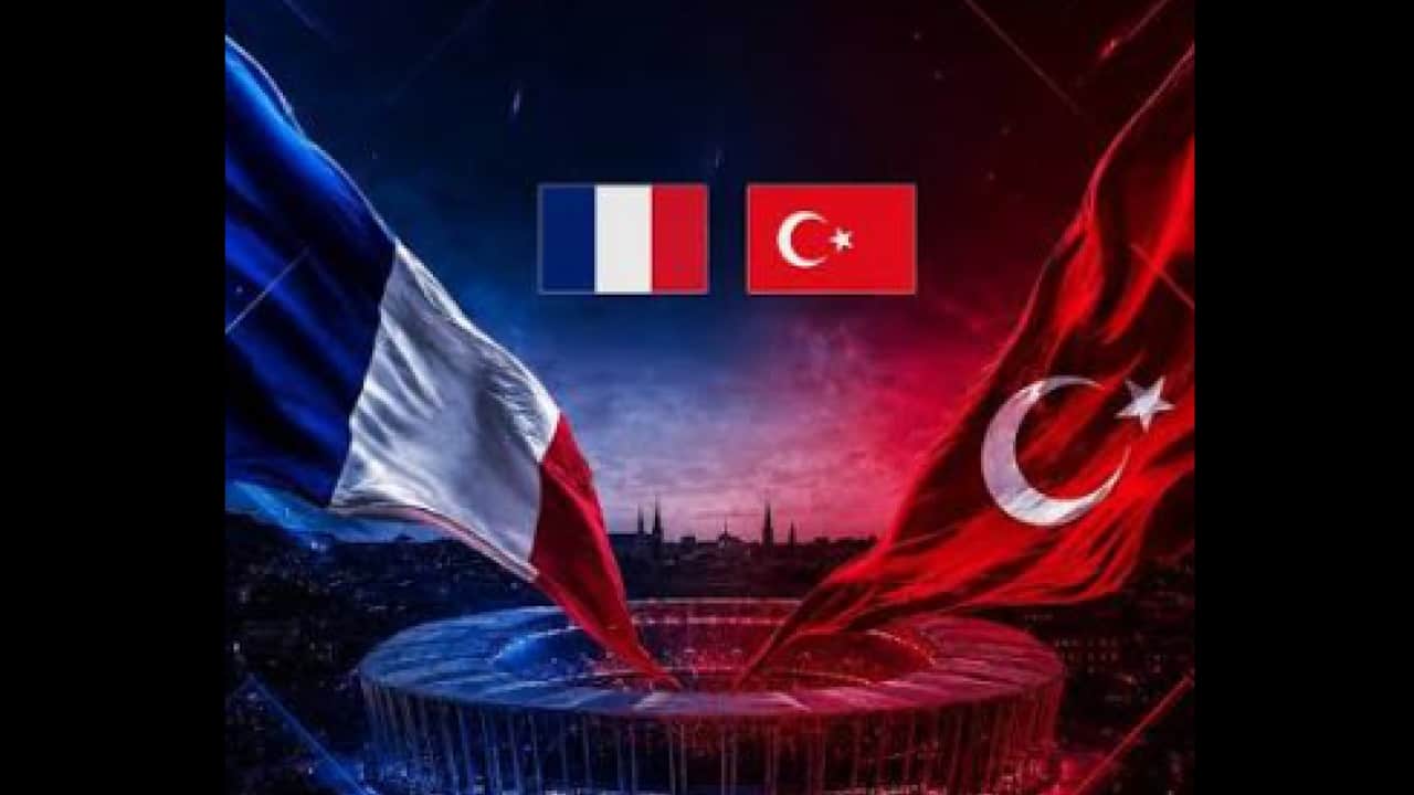 Foto - Kocaeli, Türkiye-Fransa maçına hazır: Milli maç sebebiyle tramvaylar ücretsiz
