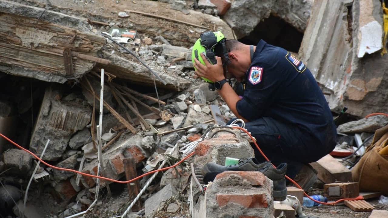 Foto - Kolombiya'da can kaybı 312'ye yükseldi Depremin maliyeti 9,5 milyar dolar