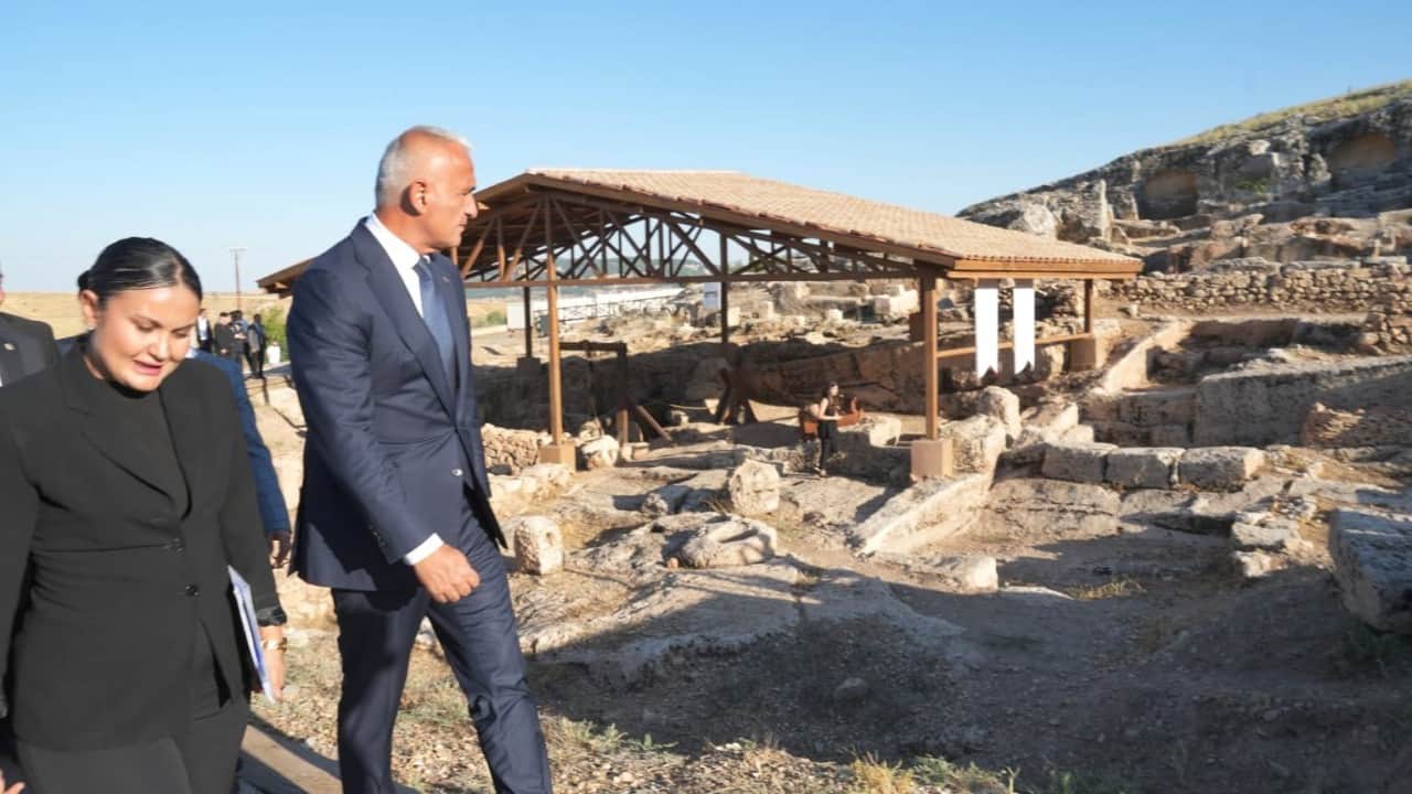Foto - Kommagene'nin kadim kendi Perre'de çalışmalar sürüyor: Bakan Ersoy Adıyaman'da...