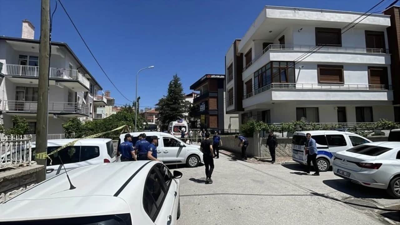 Foto - Konya'da dehşet: Parkta elleri kanlı şekilde oturan hukuk öğrencisinin gizemi çözüldü 