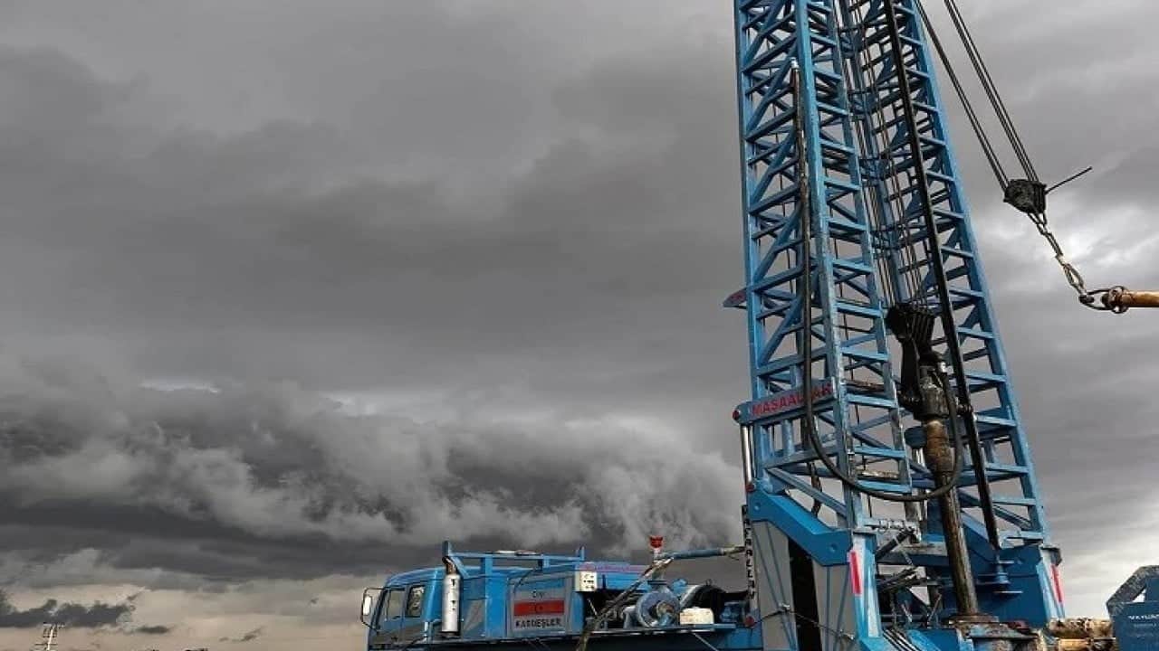 Foto - Konya'da gündeme oturan sondaj! Türkiye'nin gözü oraya çevrildi: Yerin 350 metre altına iniliyor