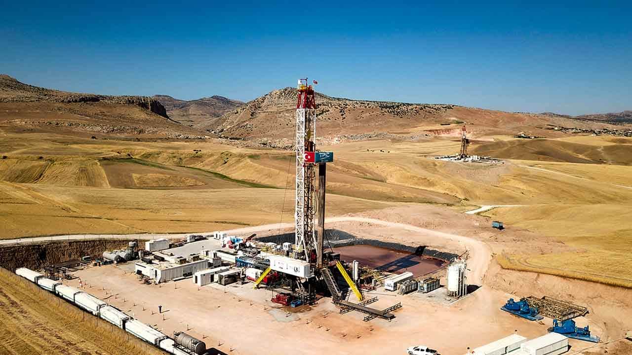 Foto - Konya'da gündeme oturan sondaj! Türkiye'nin gözü oraya çevrildi: Yerin 350 metre altına iniliyor