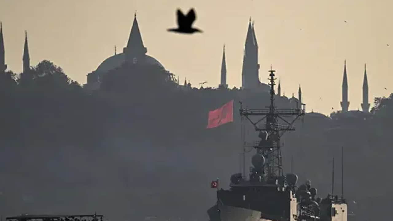 Foto - Korkudan bakın ne yapacaklar: Türk donanması İsrail’e üç buçuk attırdı