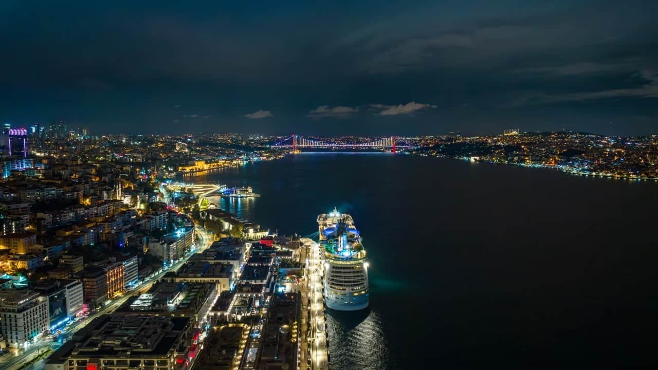 Foto - Kruvaziyerde yolcu trafiği 12 ay devam edecek: Kış sezonunda 51 sefer, 150 bin yolcu hedefi