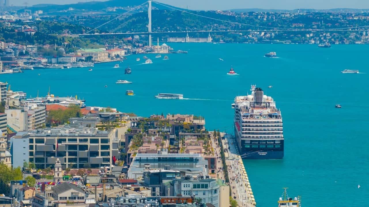 Foto - Kruvaziyerde yolcu trafiği 12 ay devam edecek: Kış sezonunda 51 sefer, 150 bin yolcu hedefi