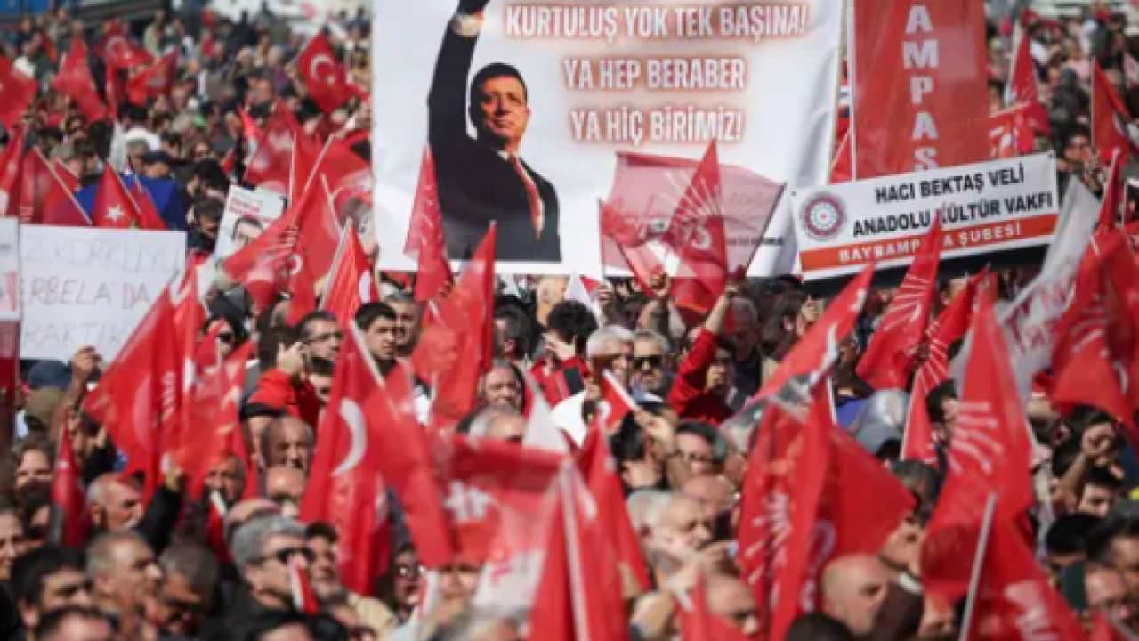 Foto - Kuriş örgütünde seçim tarifesi: CHP’ye oy vermeyenlere aforoz