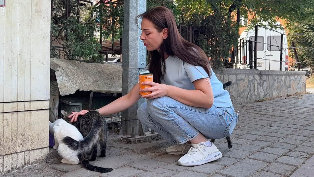 Foto - Kütahya'da vahşet: Kafasını ve ayaklarını kesip apartmanın önüne attılar
