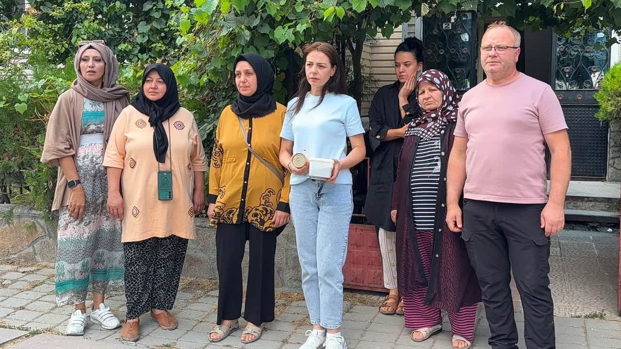 Foto - Kütahya'da vahşet: Kafasını ve ayaklarını kesip apartmanın önüne attılar