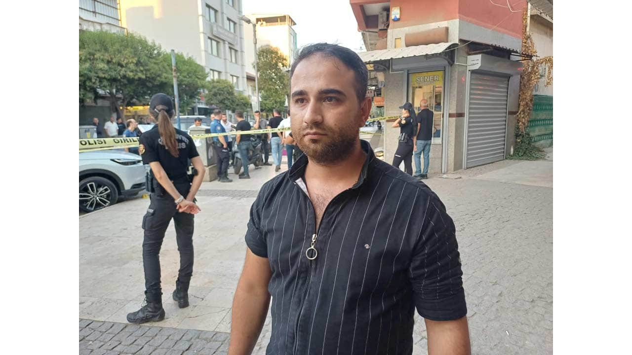 Foto - Kuyumcu soygunu dehşeti! Maskeli soyguncu esnafın cesaretine tokadı yedi, altınları alamadan kıskıvrak yakalandı!