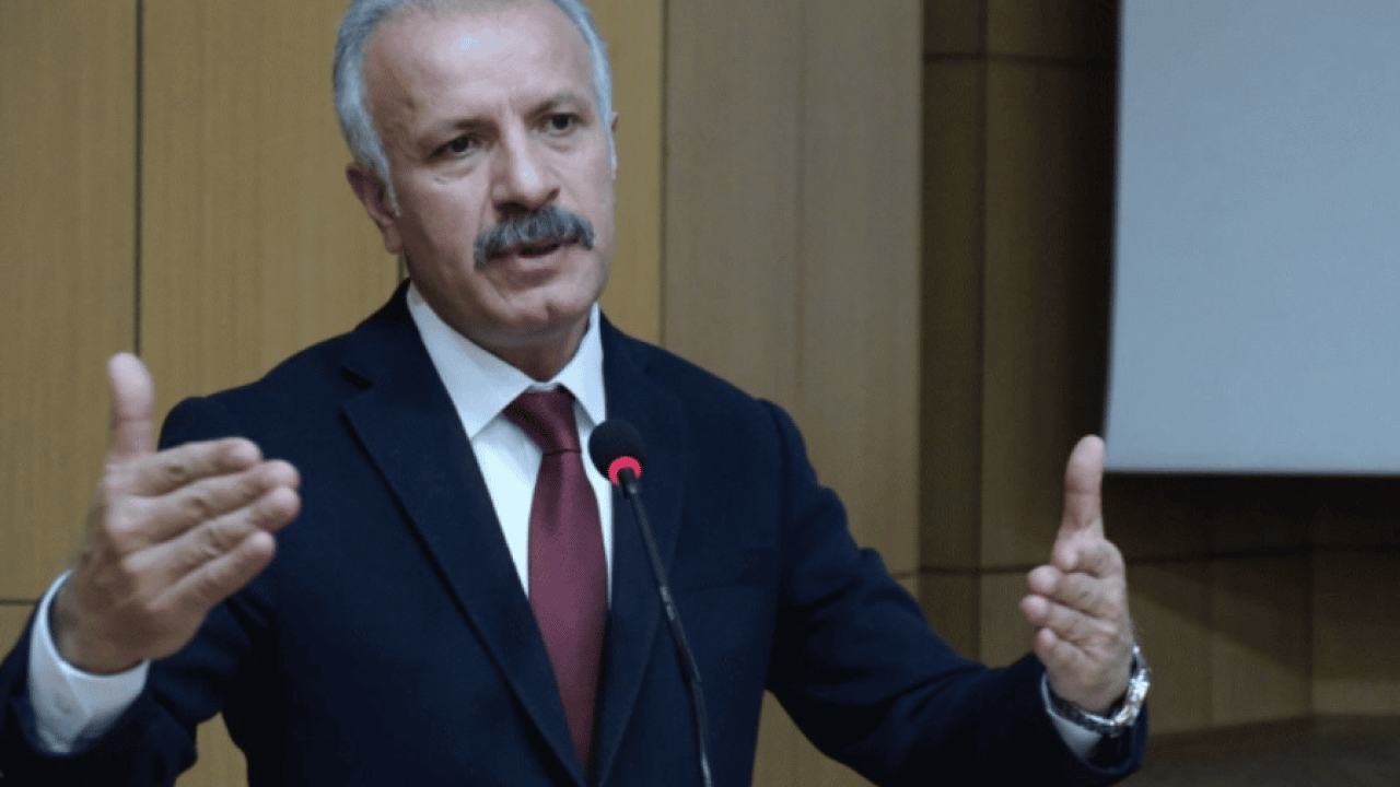 Laikçi azınlığın hedefindeki müdür haklı çıktı: Kararlı yönetim anlayışı ve yenilikçi projeler...