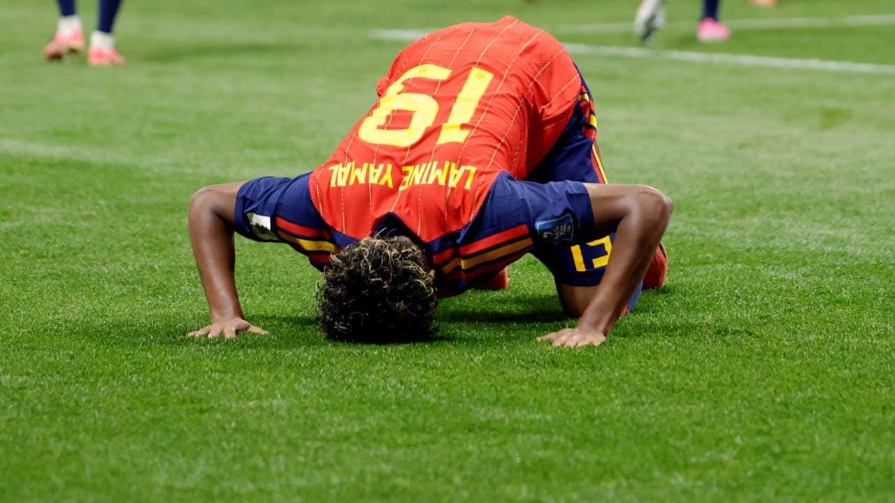 Foto - Lamine Yamal fırtınası Hırvatistan'ı yerle bir etti