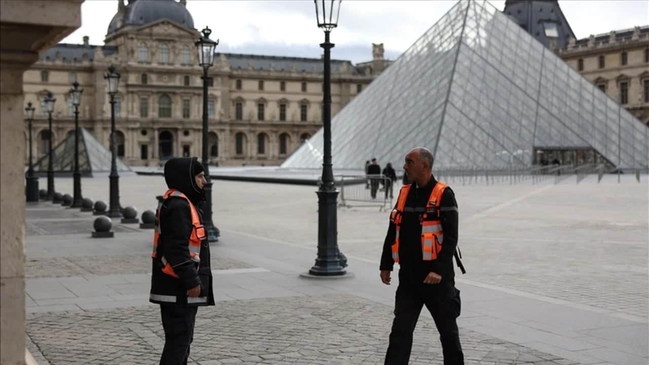 Foto - Louvre’da kriz büyüyor! Dünyaca ünlü müze bugün kapalı