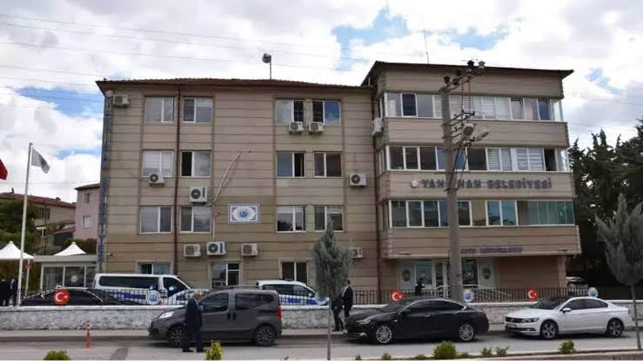 Foto - Lüks araçlar, villalar, yatlar... Belediye bütçesini 4’e katlayan imar müdürünün serveti ağızları açık bıraktı