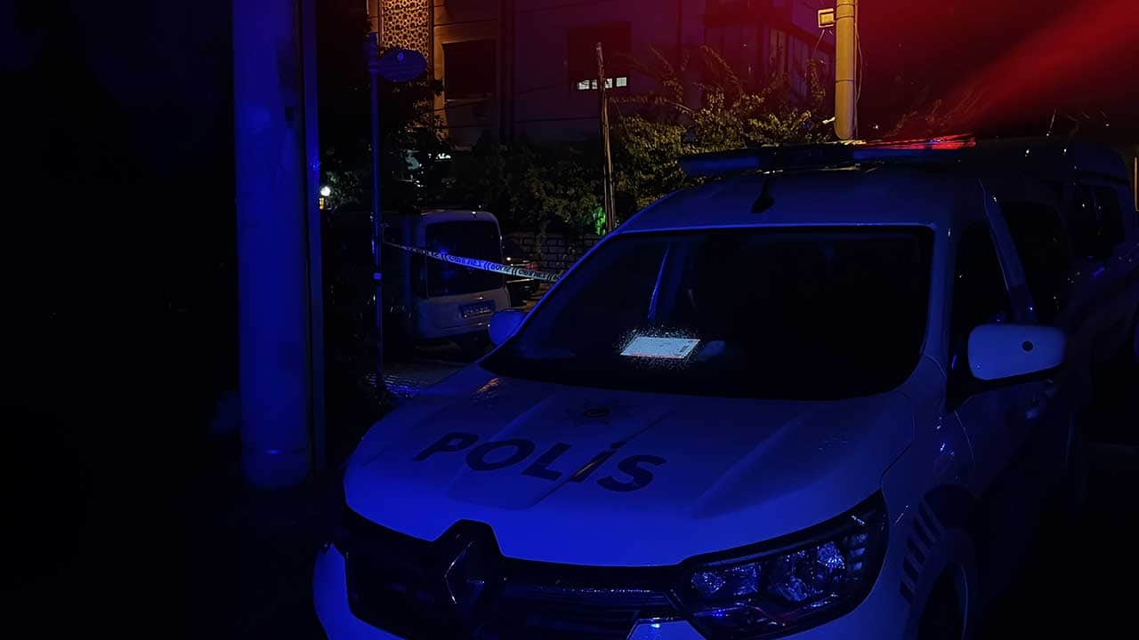 Foto - Madde bağımlısı şahıs 15 yaşındaki çocuğu vurduktan sonra sağlık ekiplerine cellat kesildi!