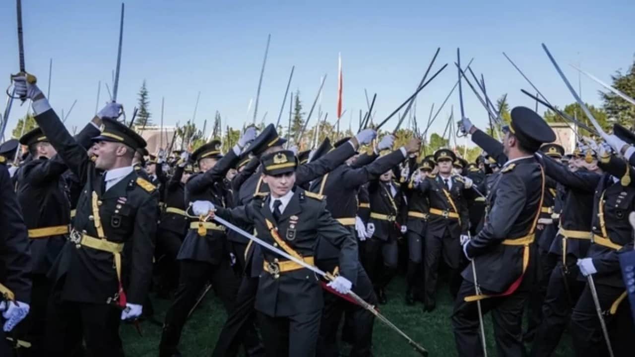 Foto - Mahkeme aptala anlatır gibi tekrar tekrar anlattı! Teğmenler emri dinlemedi 