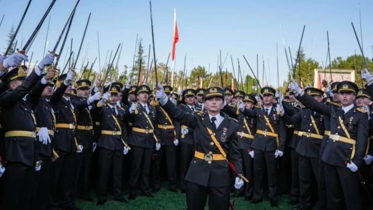 Foto - Mahkeme aptala anlatır gibi tekrar tekrar anlattı! Teğmenler emri dinlemedi 